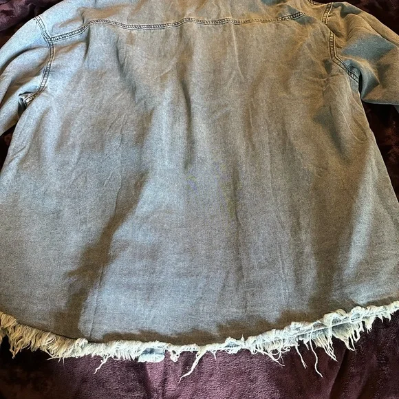 Denim Button-Up Shirt with Frayed Hem - Picture 4 of 12